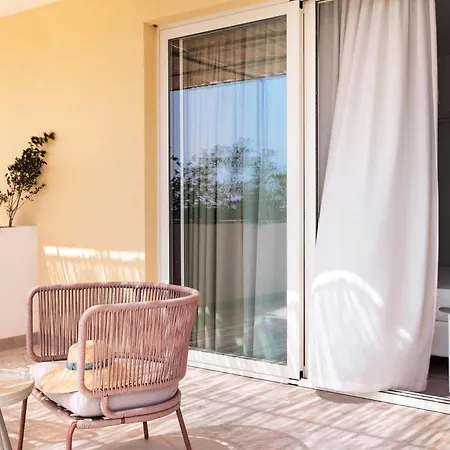 Luna Minoica Suites&apartments 3* Montallegro