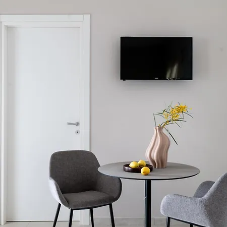 Luna Minoica Suites&apartments 3* Montallegro