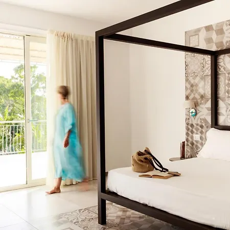 Resort Luna Minoica And Montallegro