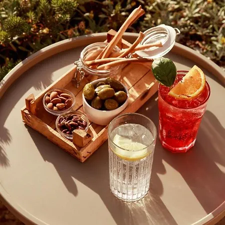 Luna Minoica And Montallegro