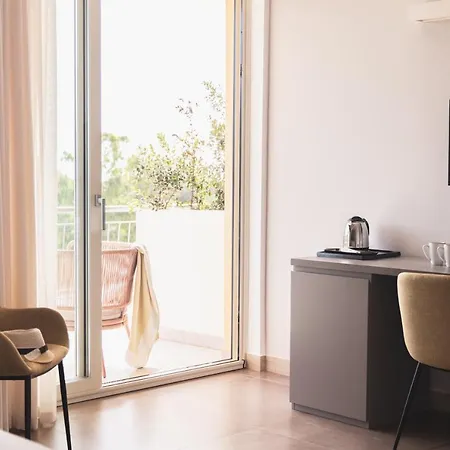 Resort Luna Minoica And 3*